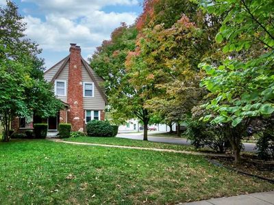 601 E 62nd St, Kansas City, MO, 64110
