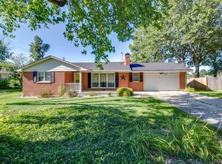 1100 Enos Ln, Godfrey, IL 62035