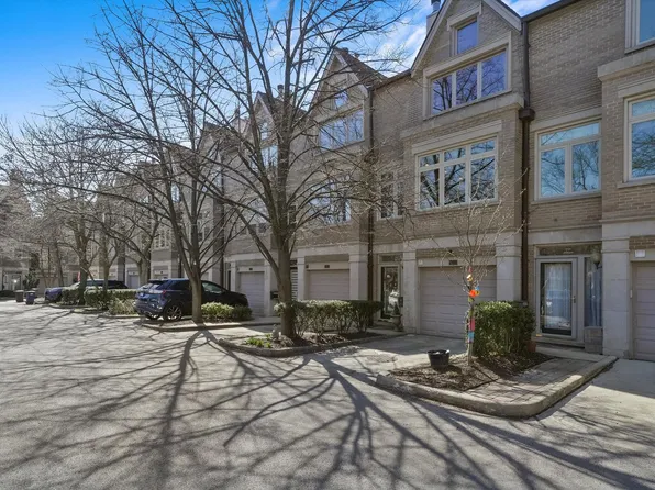 2717 N Janssen Ave, Chicago, IL 60614