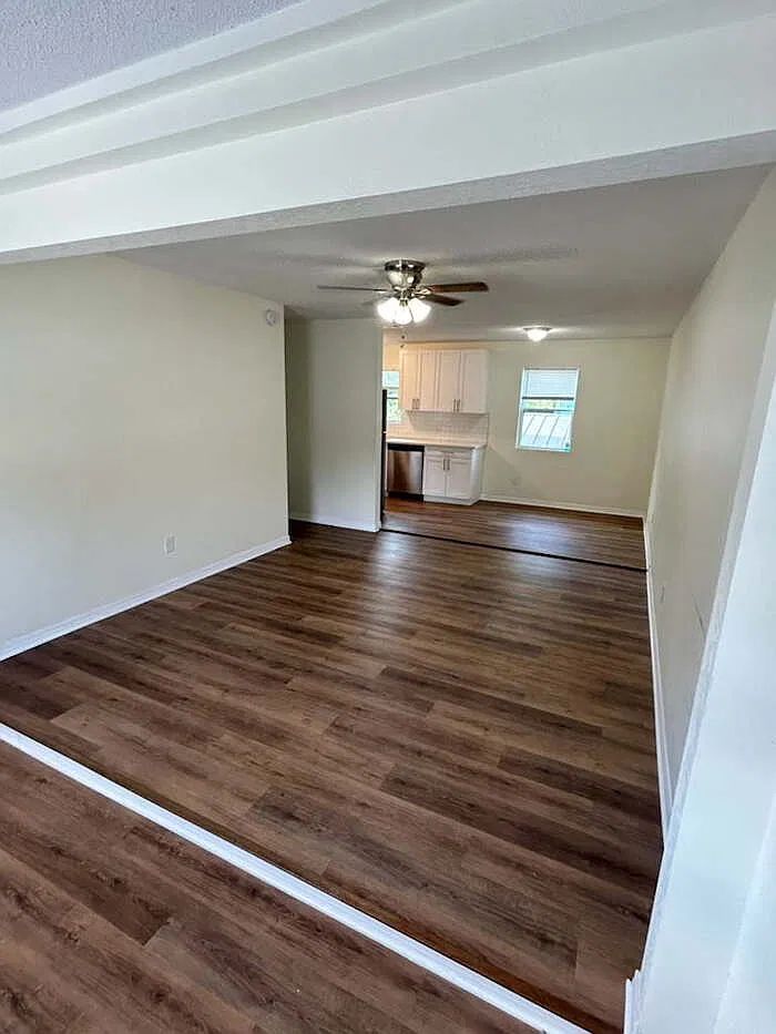 3 bed, 2.0 bath, 984 sqft, $1,500 — Photo 2