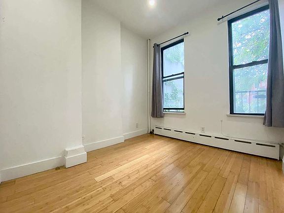 4th image of 88 Clay St #2A