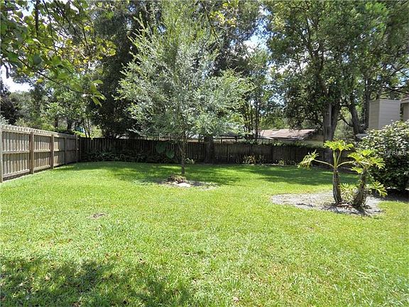 5th image of 103 S Sweetwater Blvd