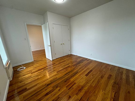 4th image of 1945 Ocean Ave APT 6