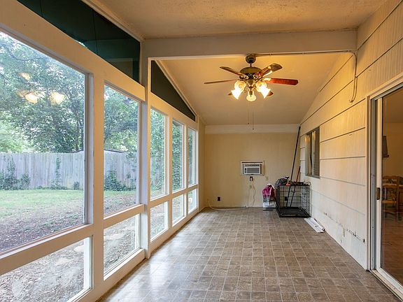 4th image of 404 Galbraith Ave