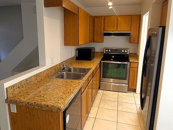 4th image of 8625 E Belleview Pl Unit 1086
