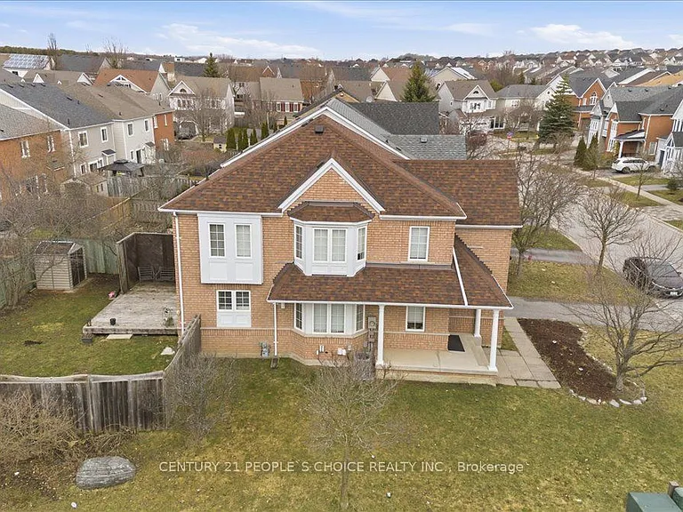 1456 Lyncroft Cres — Photo 18