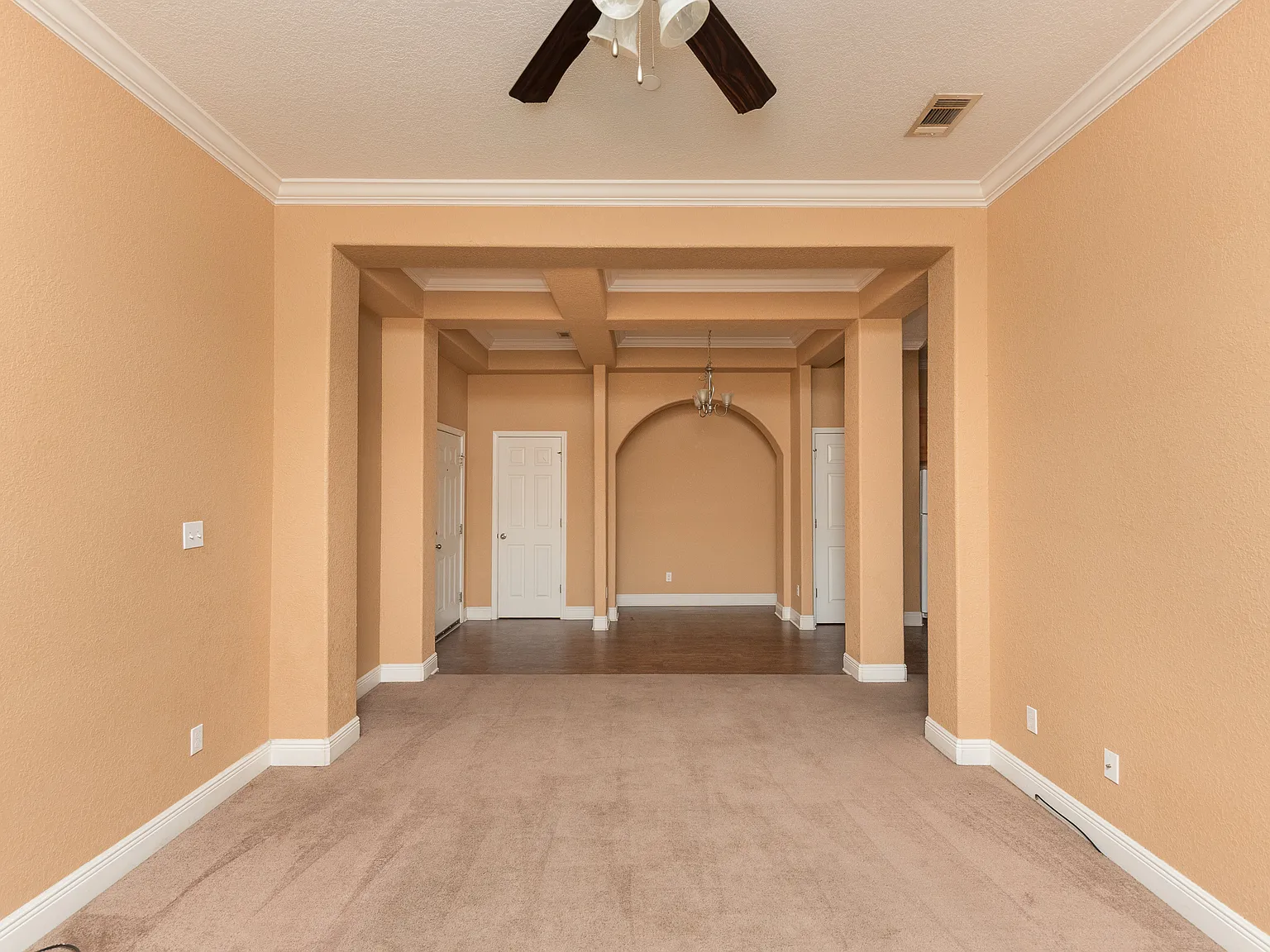 Lake Joanne Dr. 7071 — Photo 2