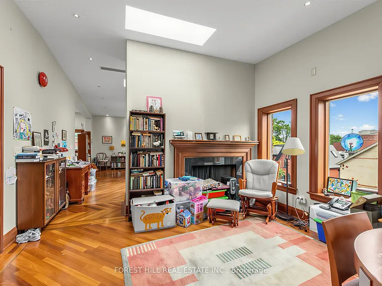 40 Hazelton Ave #Penthouse 10 — Photo 13