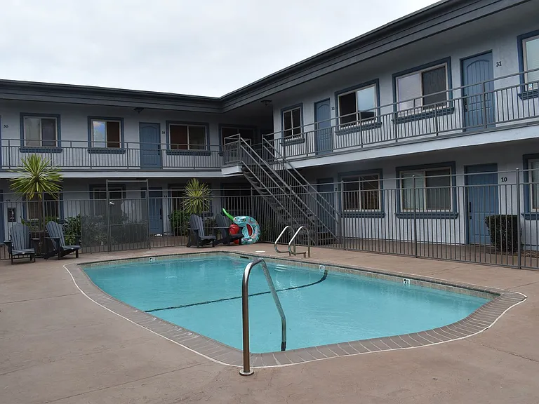 1450 Iris Ave #4 — Photo 15