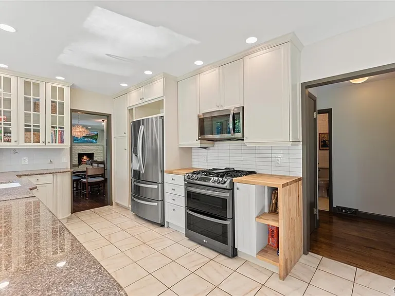 30 Lyndon Rd — Photo 15