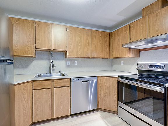 5th image of 4250 34th Ave W APT 105
