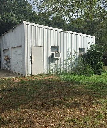 4th image of 1705 10th St