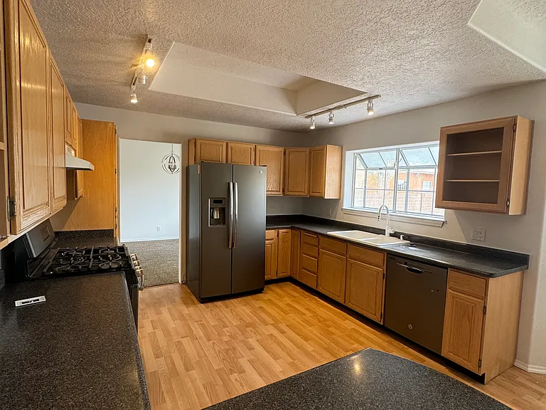 3821 Rio Grande Blvd NW — Photo 4