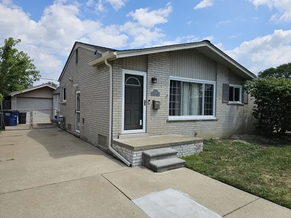 8234 Perrin Ave, Westland, MI 48185