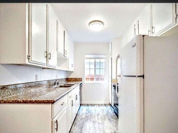 3rd image of 3740 Veteran Ave APT 2