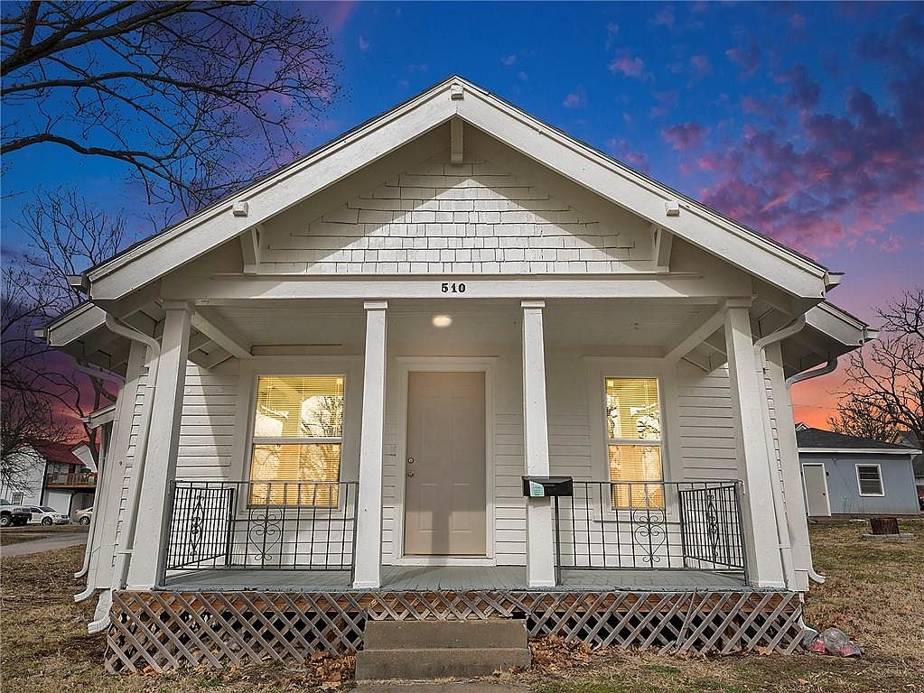 510 W Miami St, Paola, KS 66071 Zillow