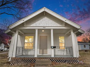 510 W Miami St, Paola, KS 66071
