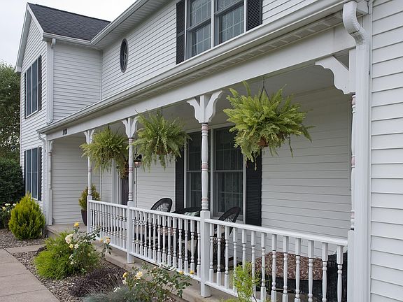 Covered Front Porch