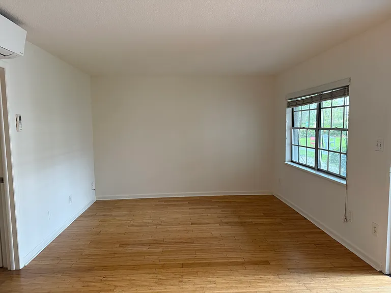3119 W Deleon St #11 — Photo 8