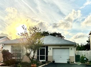 4231 SW 72nd Ter, Davie, FL 33314