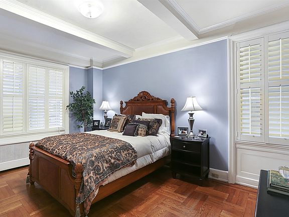 4th image of 128 Central Park S #4C