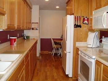 4th image of 9906 Emmet St