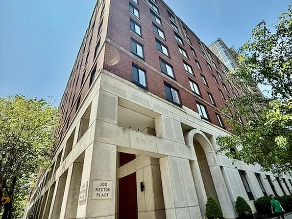 300 Rector Pl APT 6G, New York, NY 10280