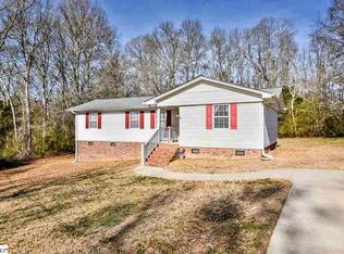 6 Circle St, Fountain Inn, SC 29644