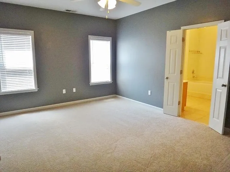 1327 Harbor Park Dr — Photo 12