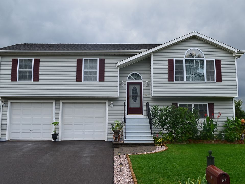 1st image of 26 Rachel Dr