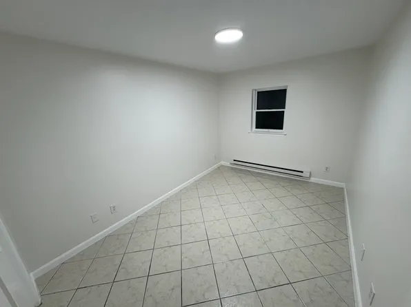 122 Central Avenue image 7 of 11