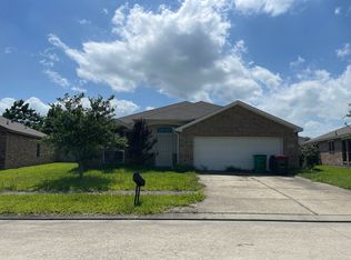 4531 Castleview Dr, Baytown, TX 77521