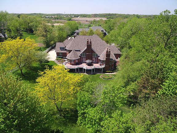 3rd image of 10801 Crystal Springs Ln