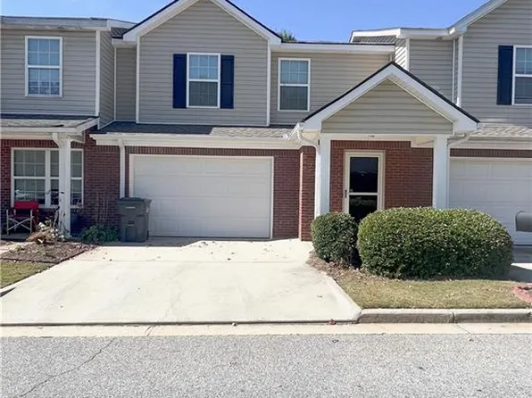 192 Tara Commons Dr, Loganville, GA 30052
