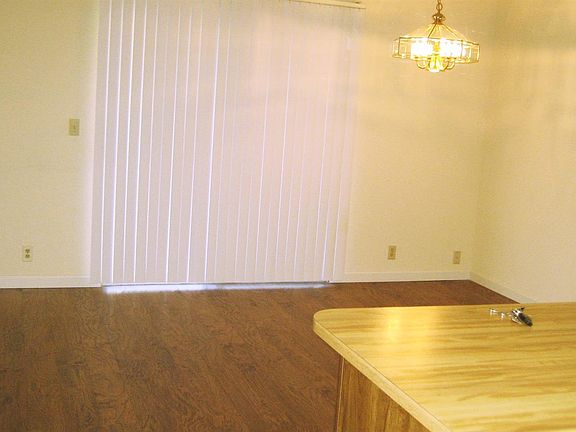 5th image of 4938 Saddlerock Way