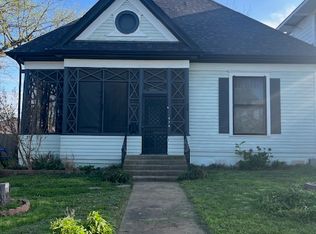 626 W Chestnut St, Denison, TX 75020