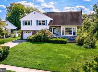 348 Boxwood Ln, Cinnaminson, NJ 08077