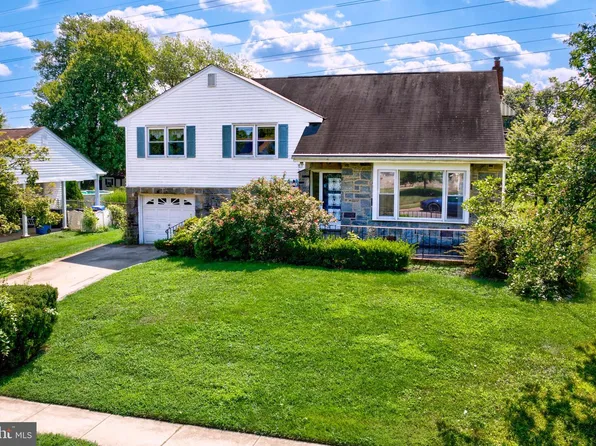348 Boxwood Ln, Cinnaminson, NJ 08077