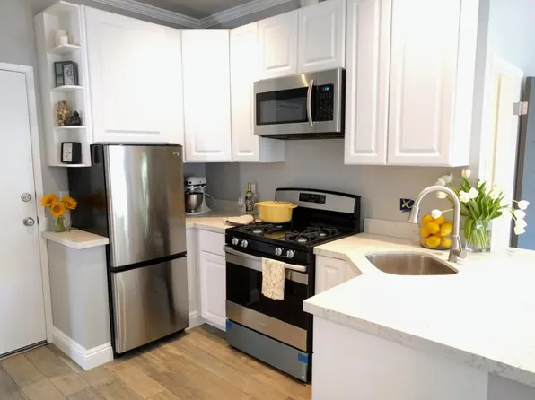 652 N Marengo Ave APT 201, Pasadena, CA 91101