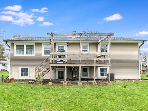 3rd image of 13 Westleigh Ct