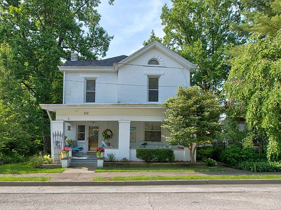 4th image of 212 Clay St