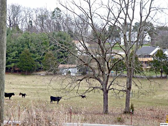 4th image of 2 Valley Home Rd