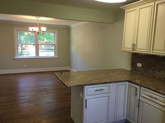2nd image of 5105 Fargo Ave