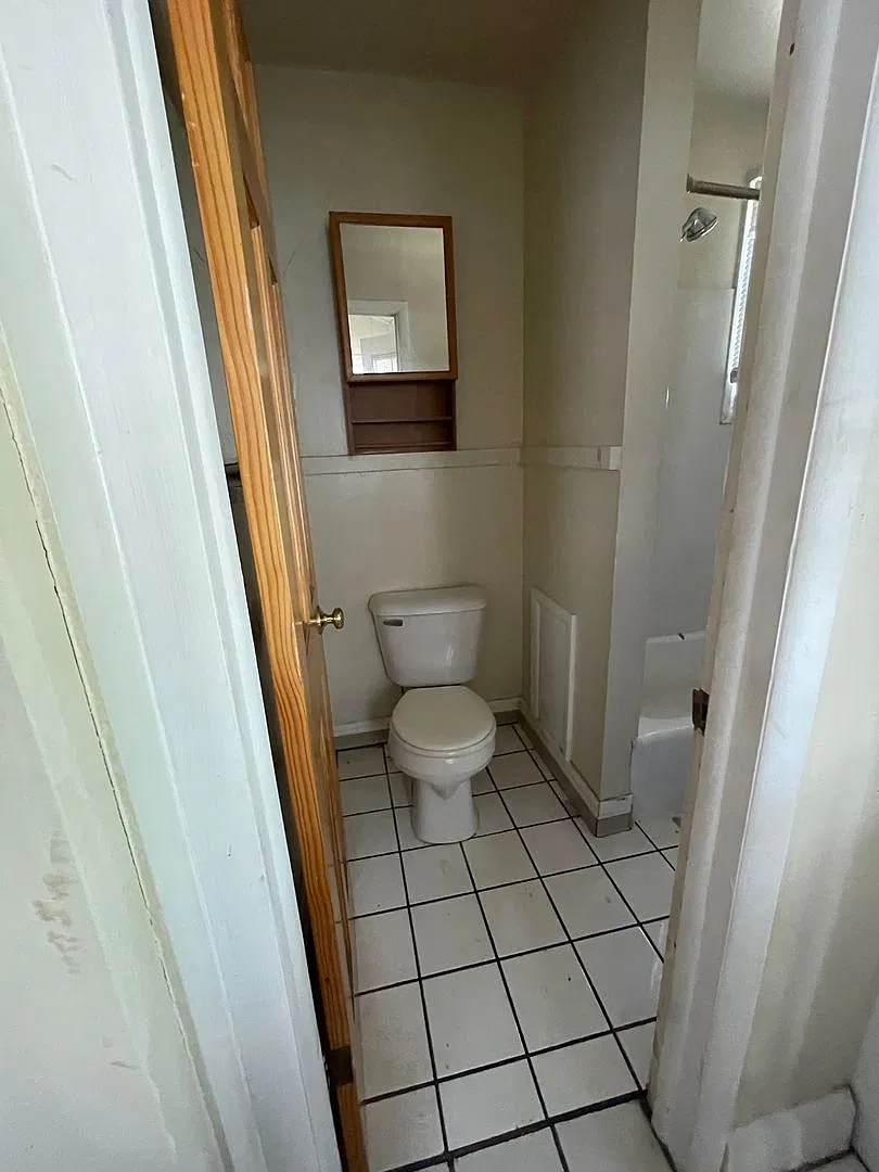 5 bedroom 2 bath House on North campus — Photo 4