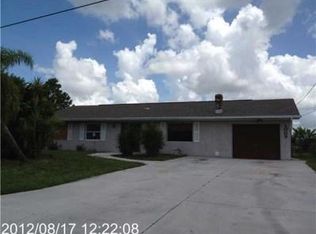 1009 SW Abingdon Ave, Port Saint Lucie, FL 34953