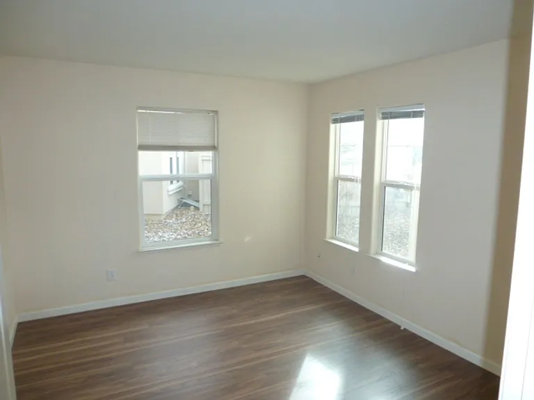 1668 Spicewood Cir — Photo 24