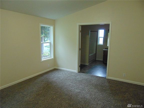 4th image of 80 E Olympic Pl