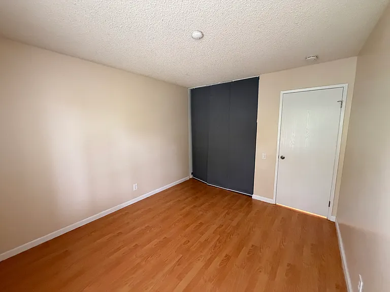 5044 Bridgepointe Pl — Photo 8