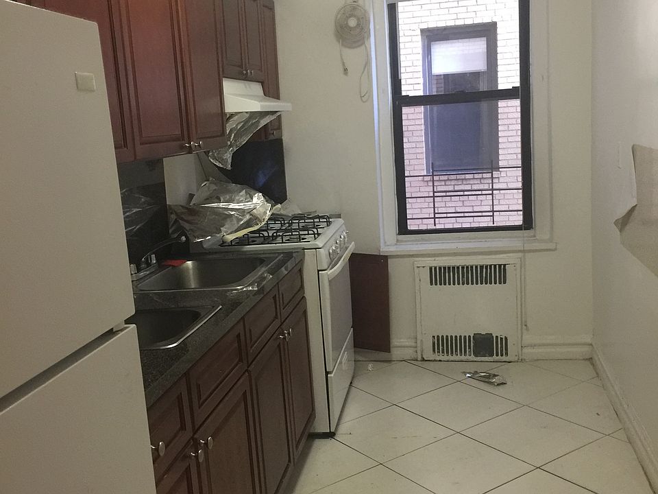 2nd image of 1810 Avenue N