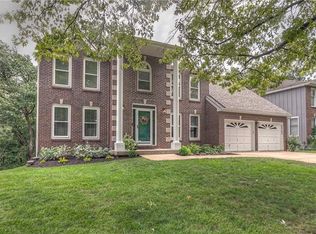 7713 Acuff Ln, Lenexa, KS 66216